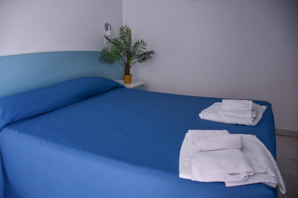 Vela Club Hotel & Appartamenti Rodi Garganico Esterno foto