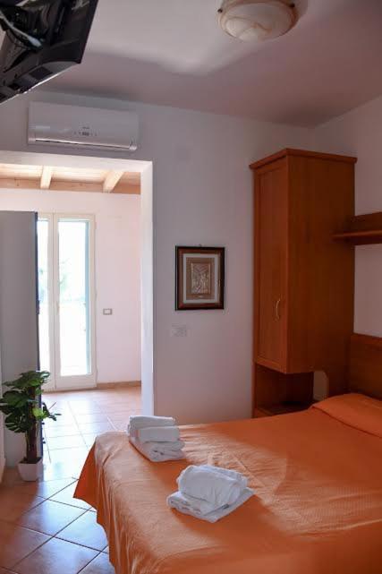 Vela Club Hotel & Appartamenti Rodi Garganico Esterno foto